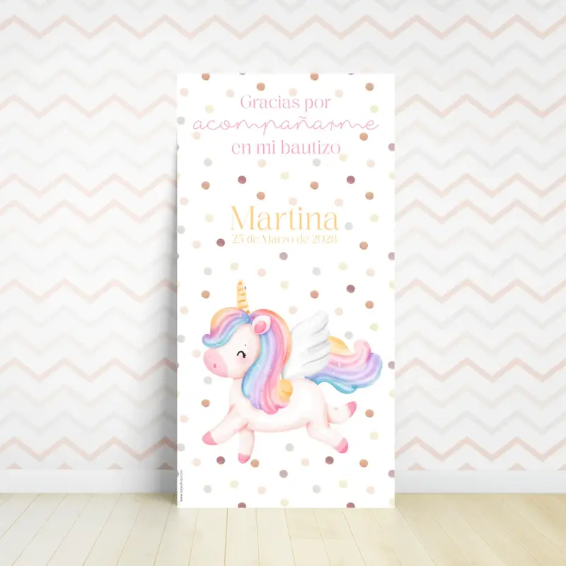 Cartel de bienvenida para bautizo, modelo Pink Unicornio, diseño tierno y colorido