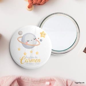 Chapa personalizada para bautizo. Modelo moon. Imperdible, abridor, espejo, imán