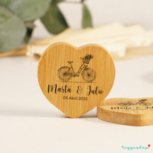 Detalle de Boda abridor corazón personalizado bike