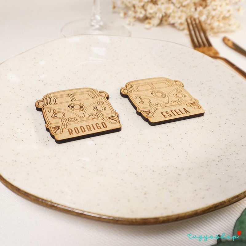 Marca sitios personalizado para boda. Juego de 2 en el plato.