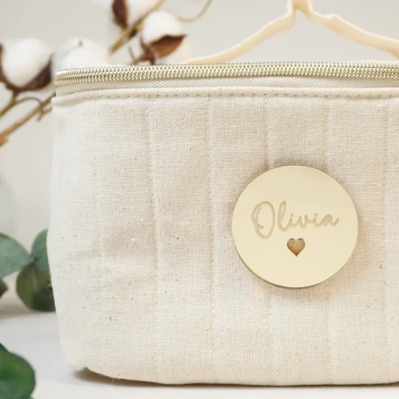 Neceser personalizado para invitadas de boda Olivia