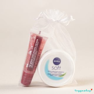 Pack Bálsamo labial, crema de manos Nivea y bolsa de organza