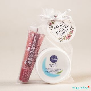 Pack Bálsamo labial de cereza con crema de manos Nivea y bolsa de organza