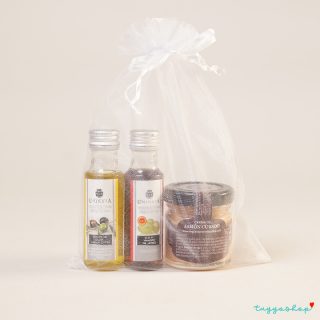 Pack de aceite para boda, vinagre de jerez y paté a elegir.