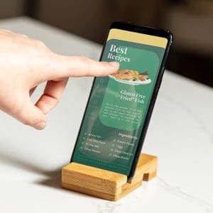 Soporte para móvil y tablet. Bambú. Opción de personalizar